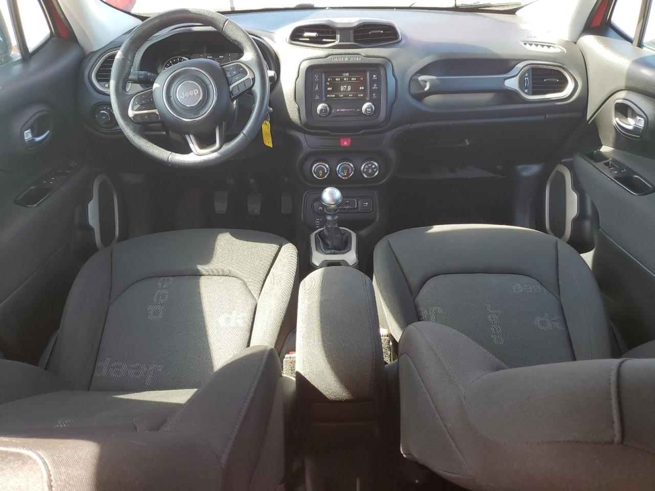 ZACCJBBW7GPC83315 2016 Jeep Renegade Latitude