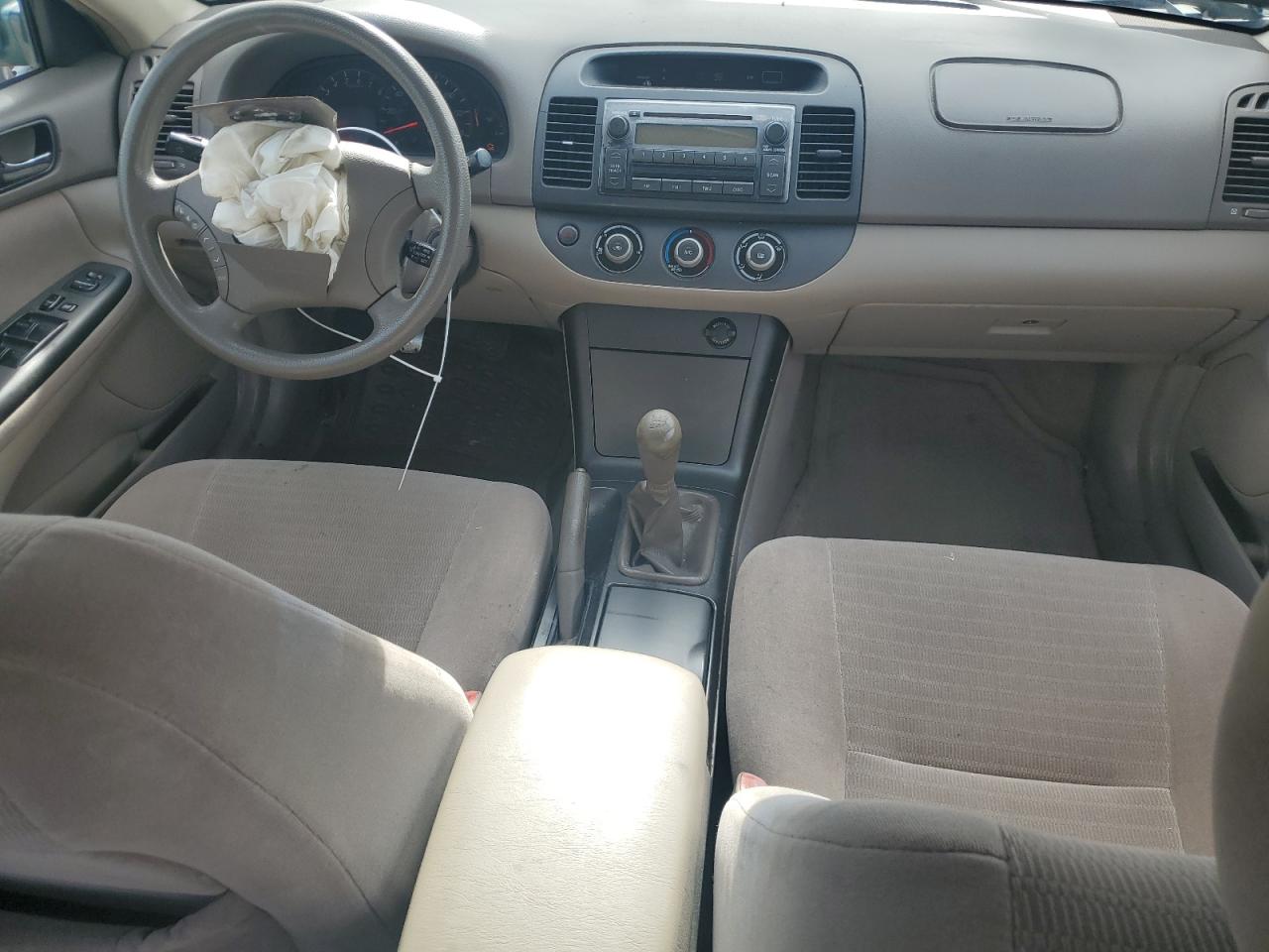 2005 Toyota Camry Le VIN: JTDBE32K650307979 Lot: 65077834