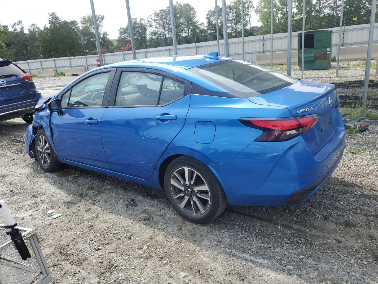 2021 Nissan Versa - Image 2