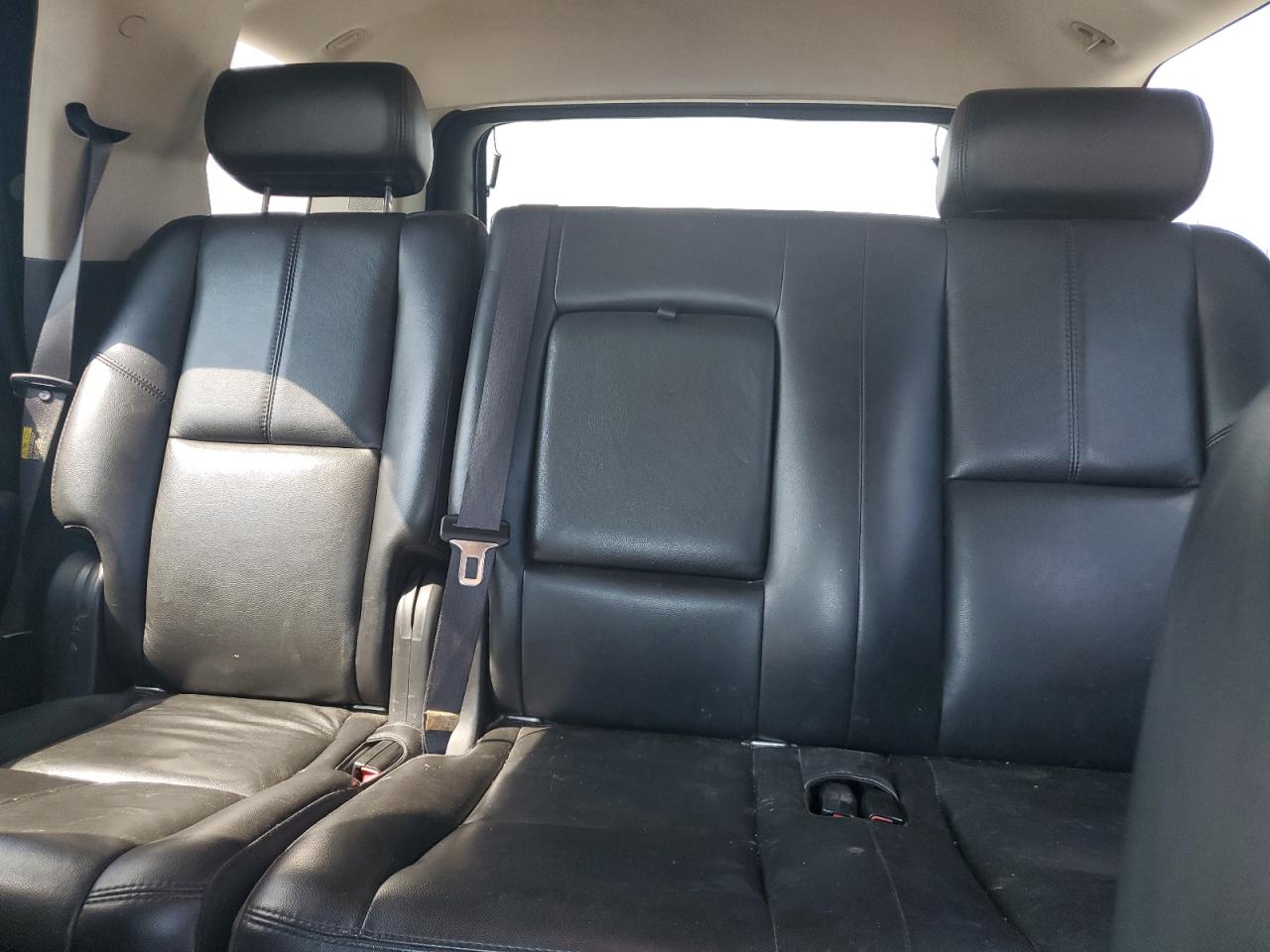 2007 Chevrolet Tahoe - Image 10