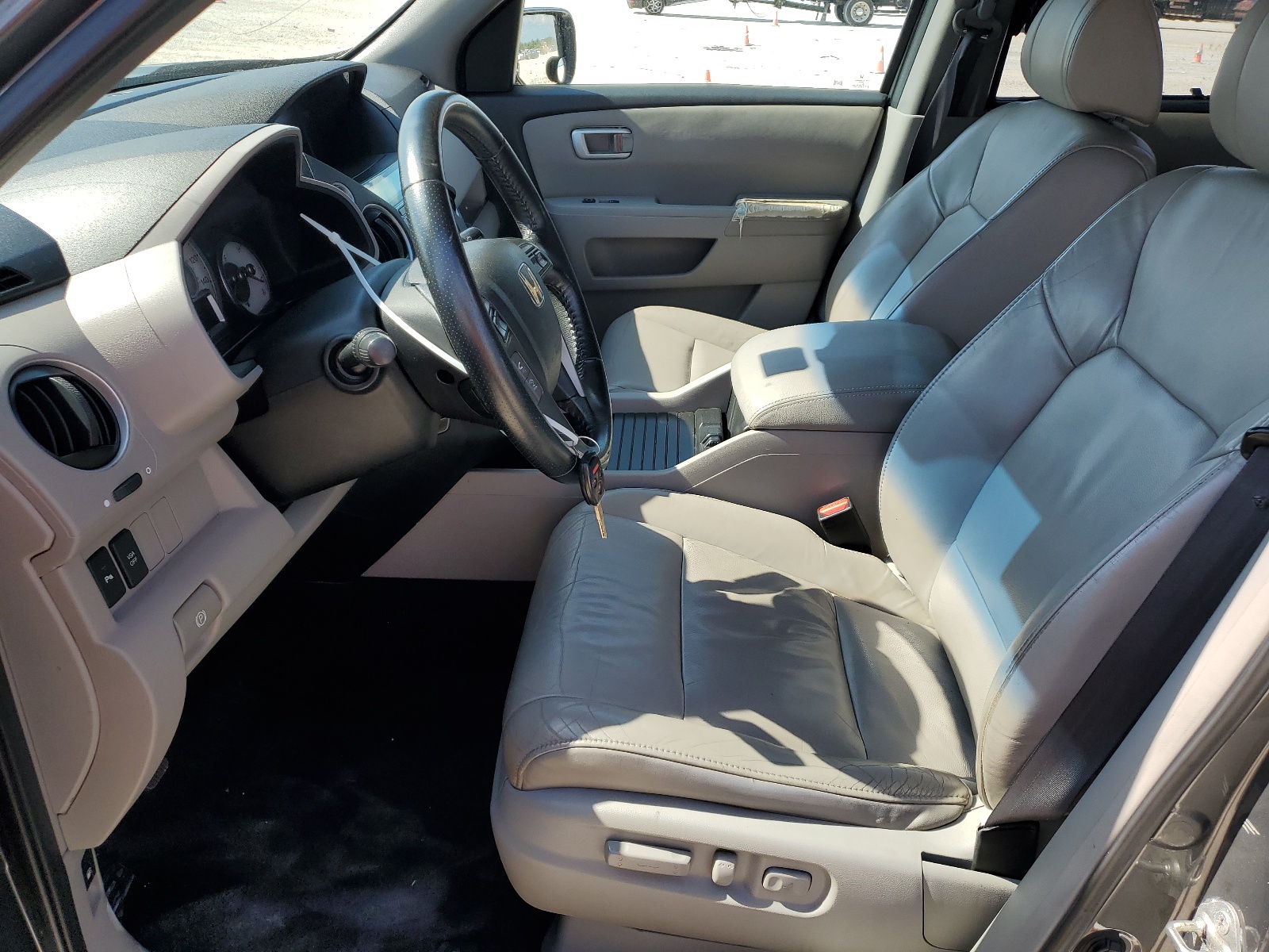 5FNYF4H91BB042211 2011 Honda Pilot Touring