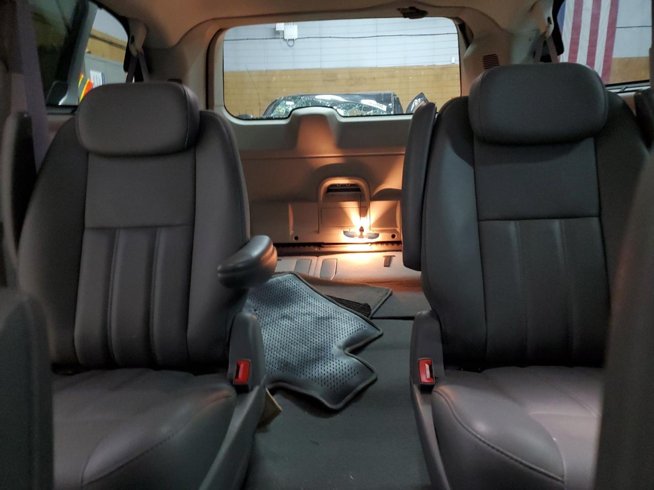 2010 Chrysler Town & Country Touring VIN: 2A4RR5D14AR253790 Lot: 67328124