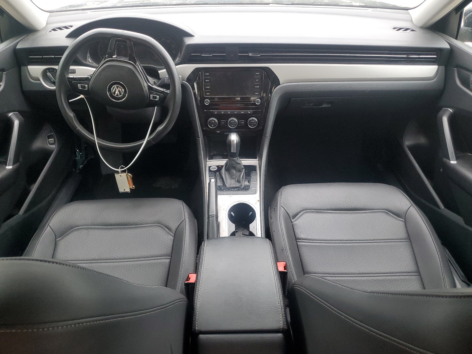 1VWSA7A33NC004697 2022 Volkswagen Passat Se