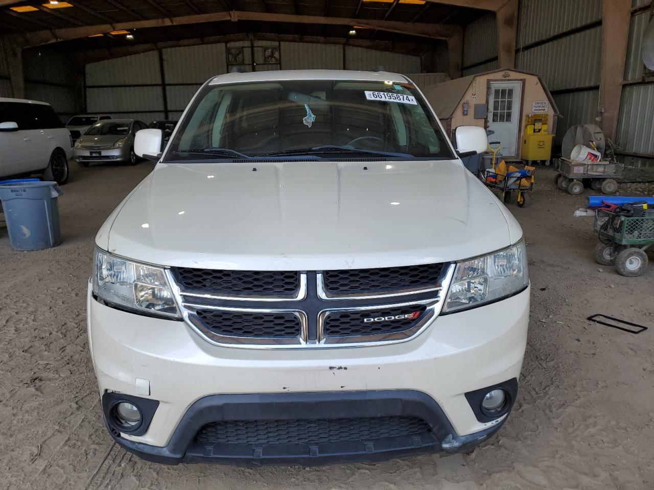 2013 Dodge Journey Sxt VIN: 3C4PDCBG5DT588517 Lot: 66195874