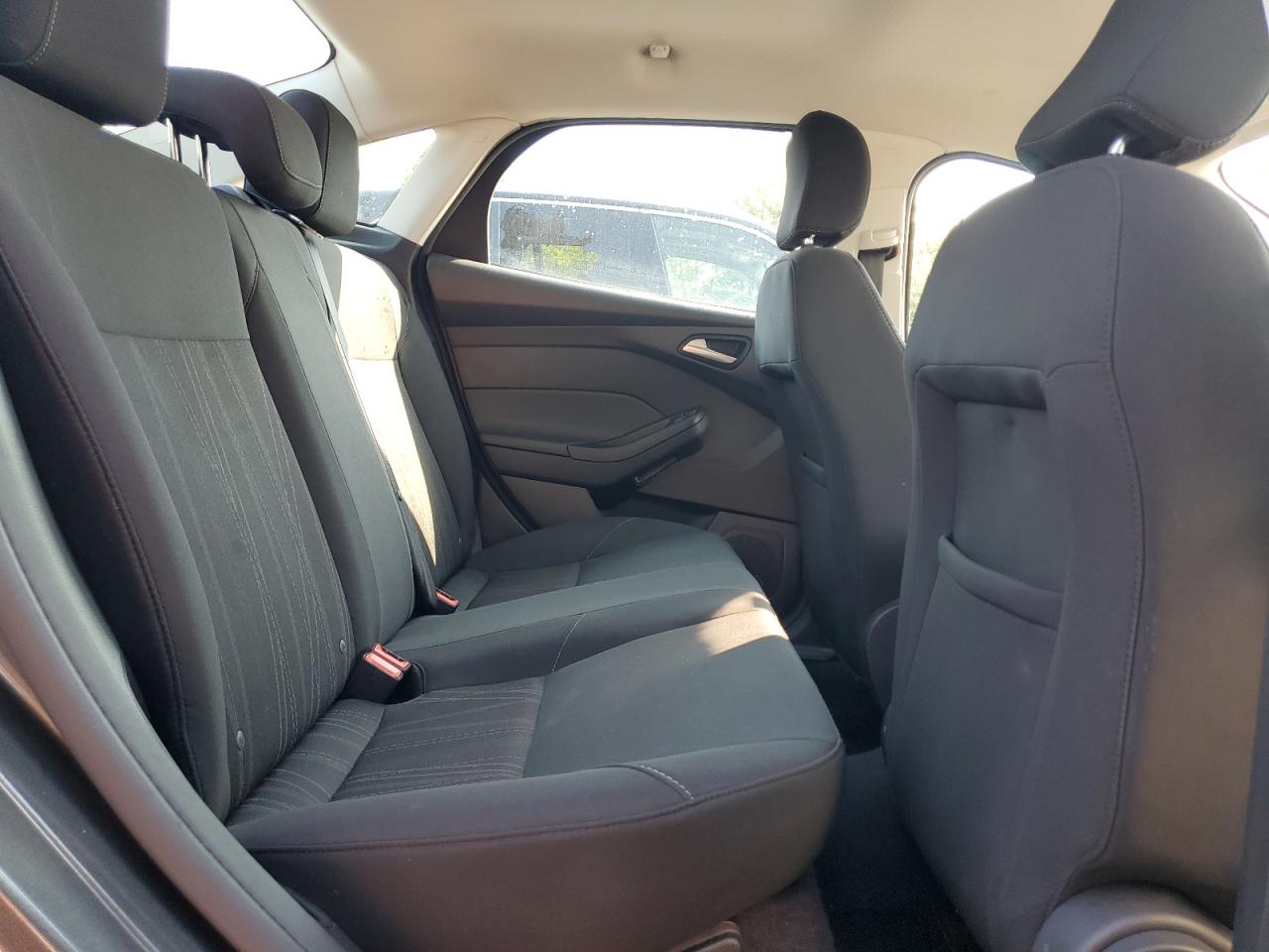 2016 Ford Focus Se VIN: 1FADP3F29GL352547 Lot: 69071524