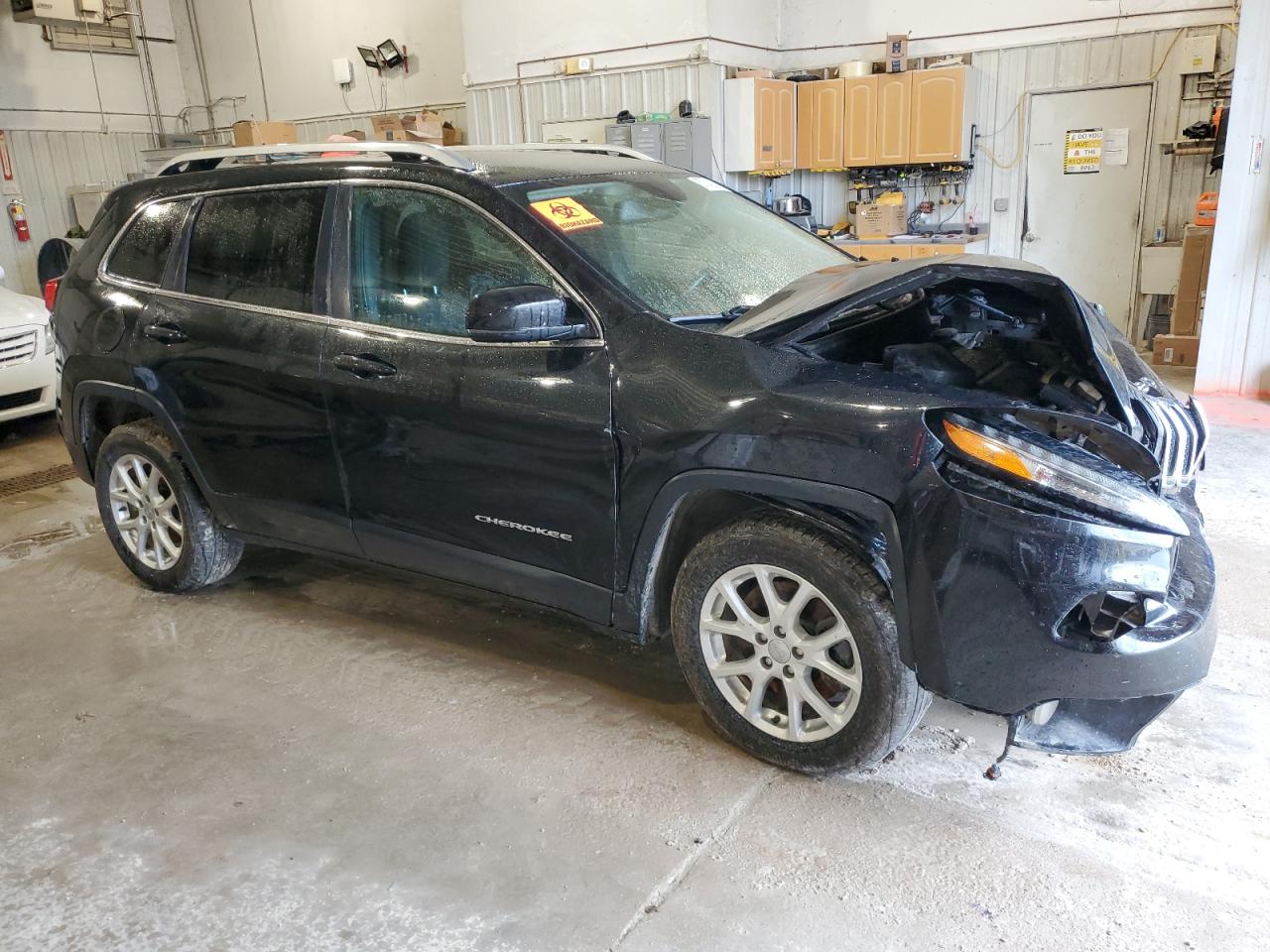 2016 Jeep Grand Cherokee - Image 4