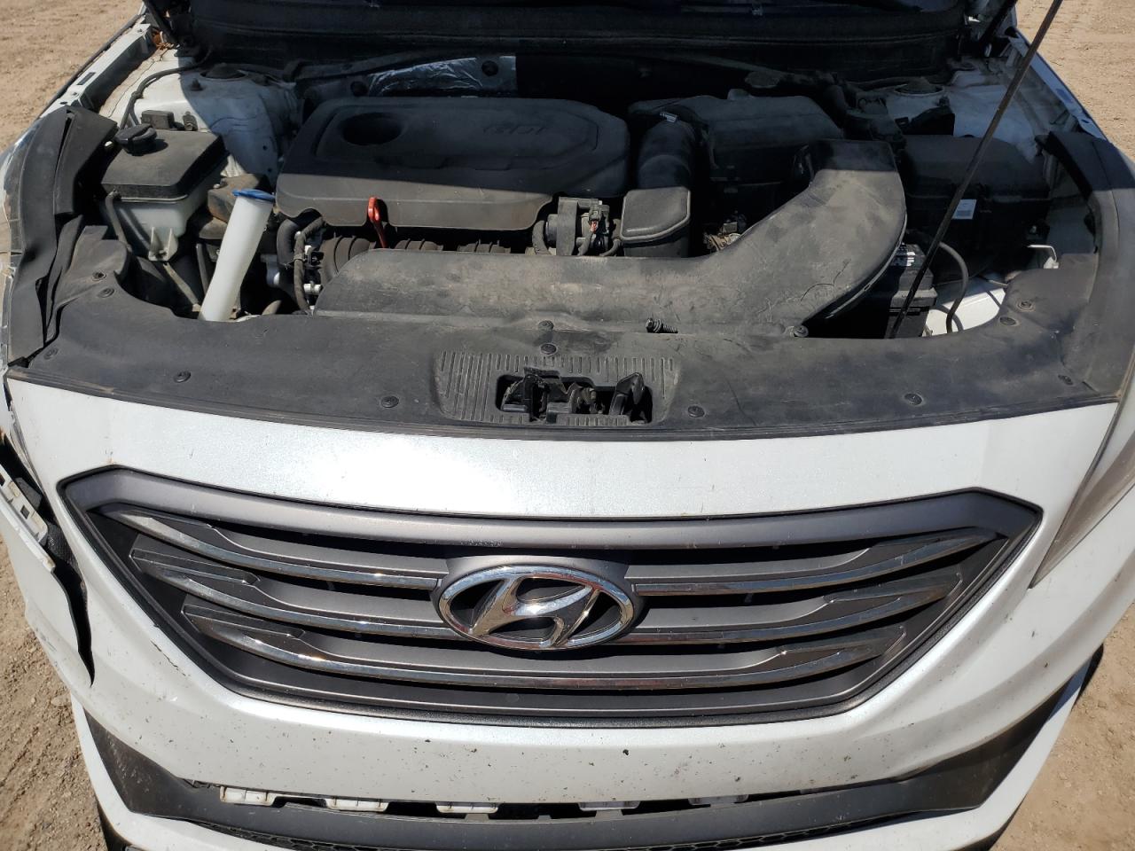 2015 Hyundai Sonata - Image 11