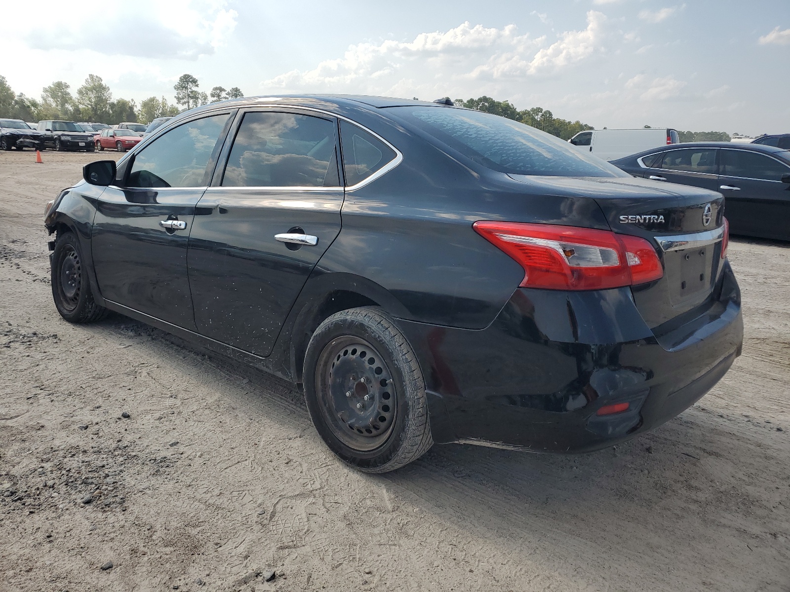 2016 Nissan Sentra S vin: 3N1AB7AP9GL658838