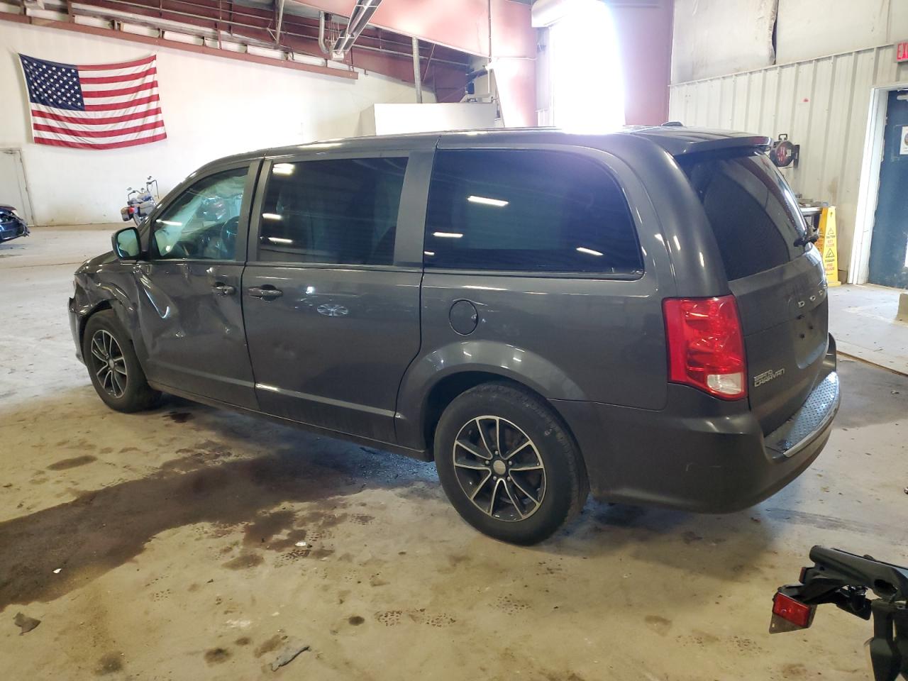 2018 Dodge Caravan - Image 2
