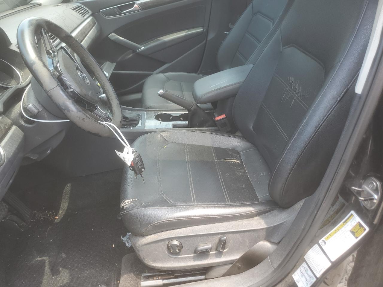 2017 Volkswagen Passat Se VIN: 1VWBT7A3XHC009619 Lot: 64076334