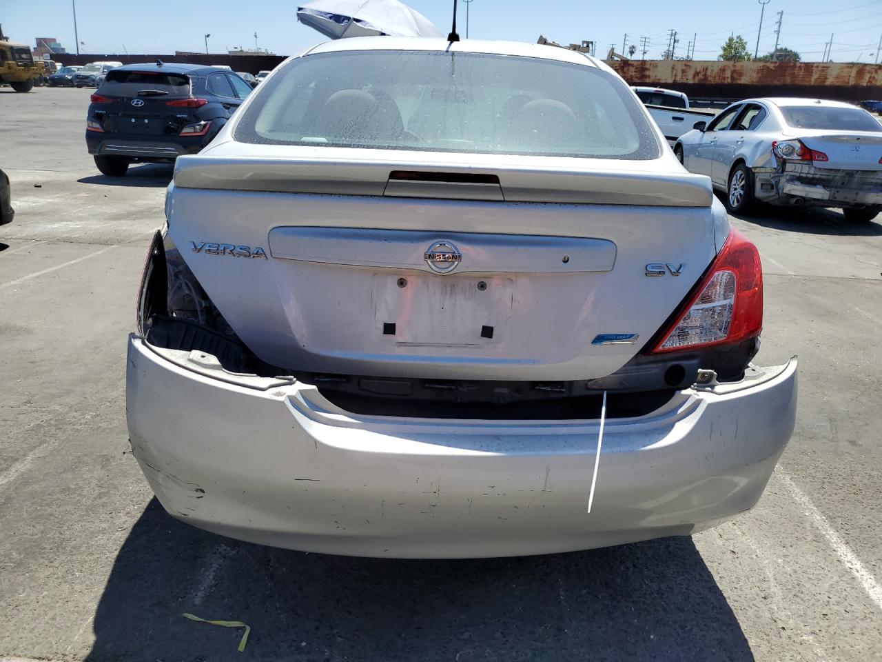 2014 Nissan Versa S VIN: 3N1CN7AP3EL800937 Lot: 68729094