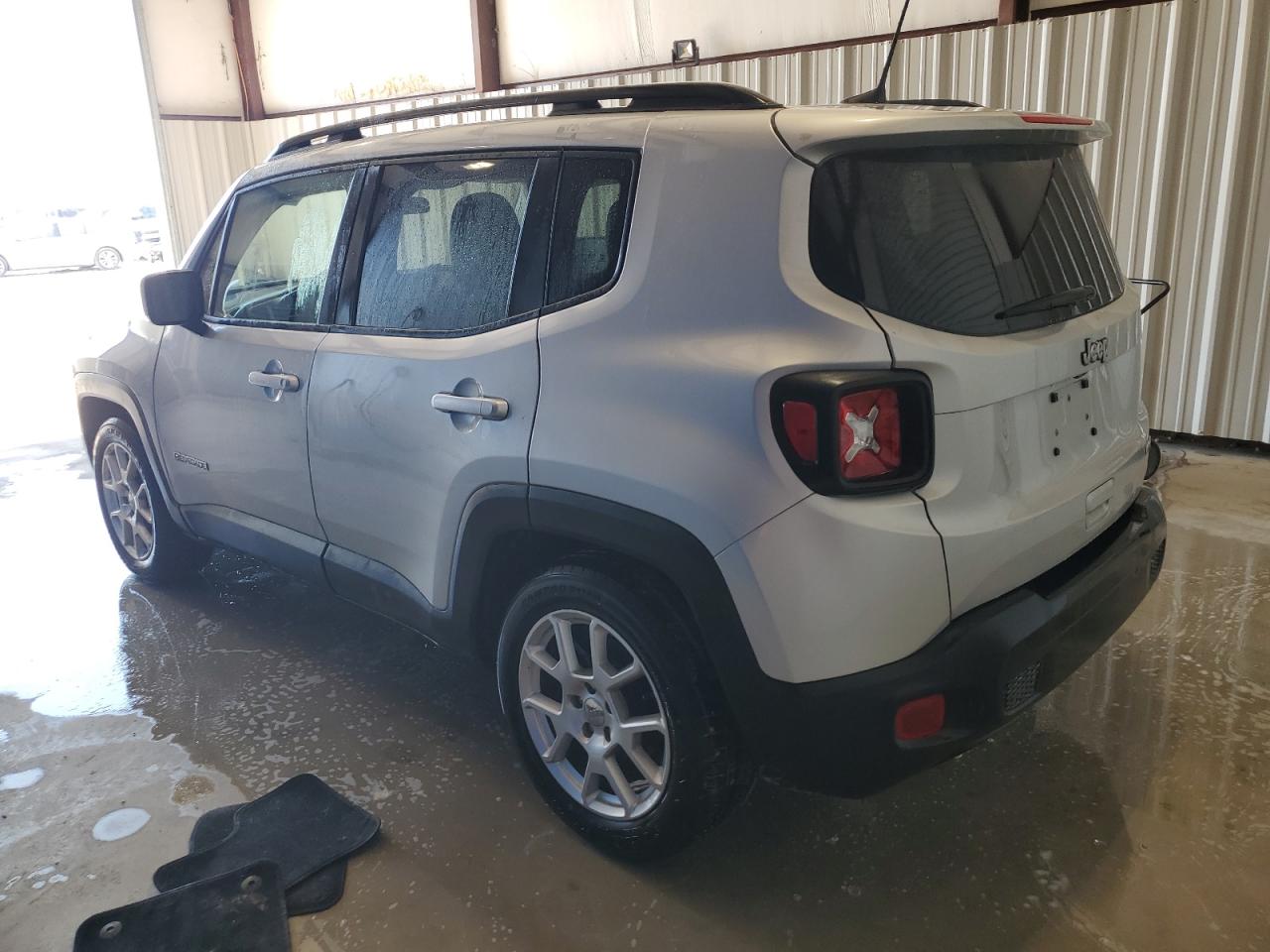 ZACNJCBB7MPM45237 2021 JEEP RENEGADE - Image 2