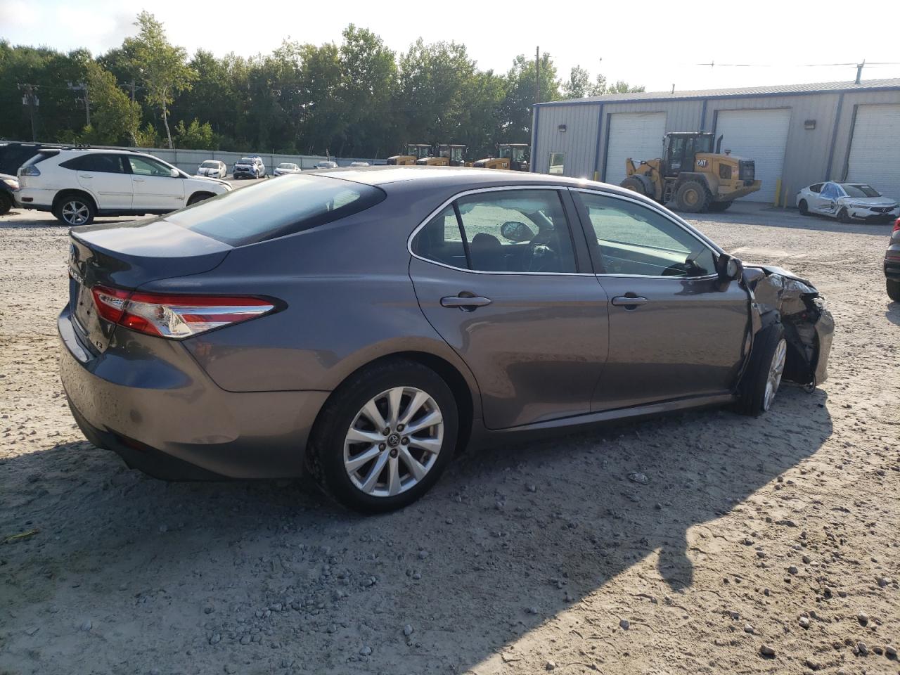 4T1B11HK8JU538372 2018 Toyota Camry L