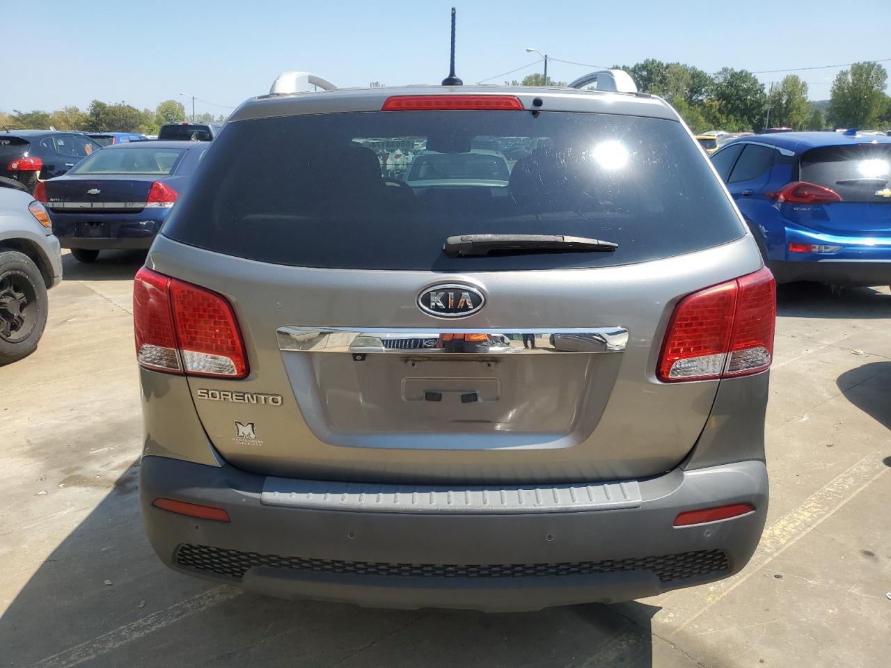 2011 Kia Sorento Base VIN: 5XYKT4A11BG112723 Lot: 68633174