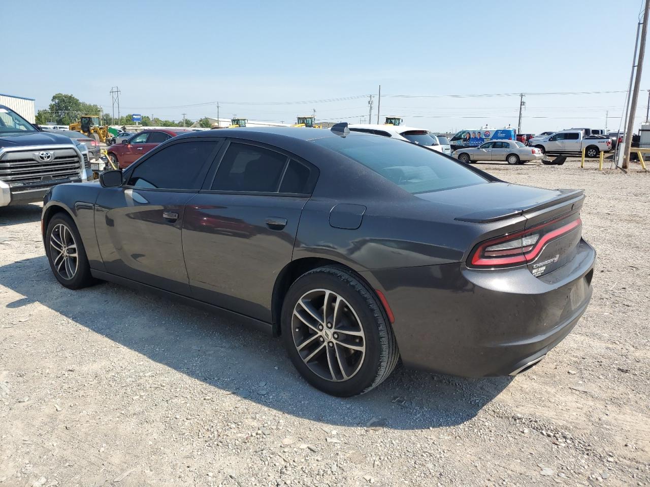 2C3CDXJG5KH631092 2019 DODGE CHARGER - Image 2