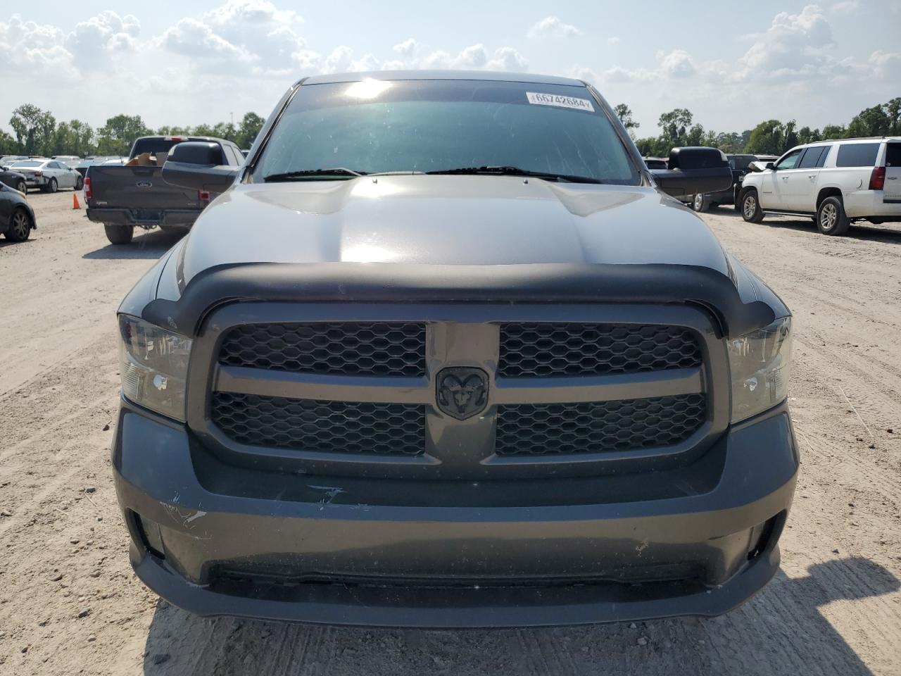 1C6RR6KG2JS234521 2018 Ram 1500 St