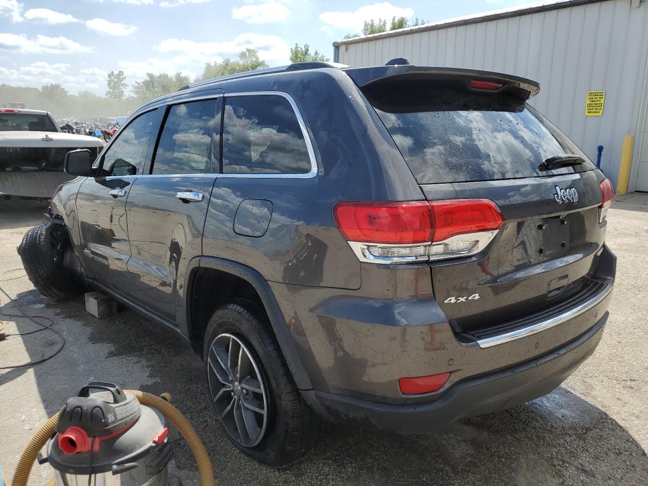 1C4RJFBG6JC211494 2018 JEEP GRAND CHEROKEE - Image 2