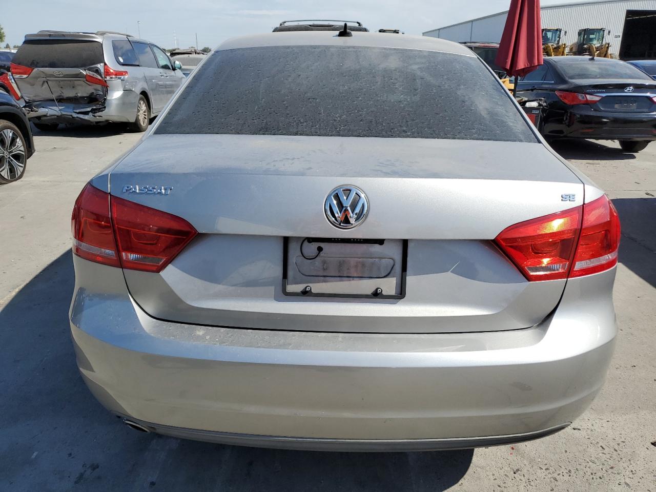 2013 Volkswagen Passat Se VIN: 1VWBP7A30DC147975 Lot: 65037874