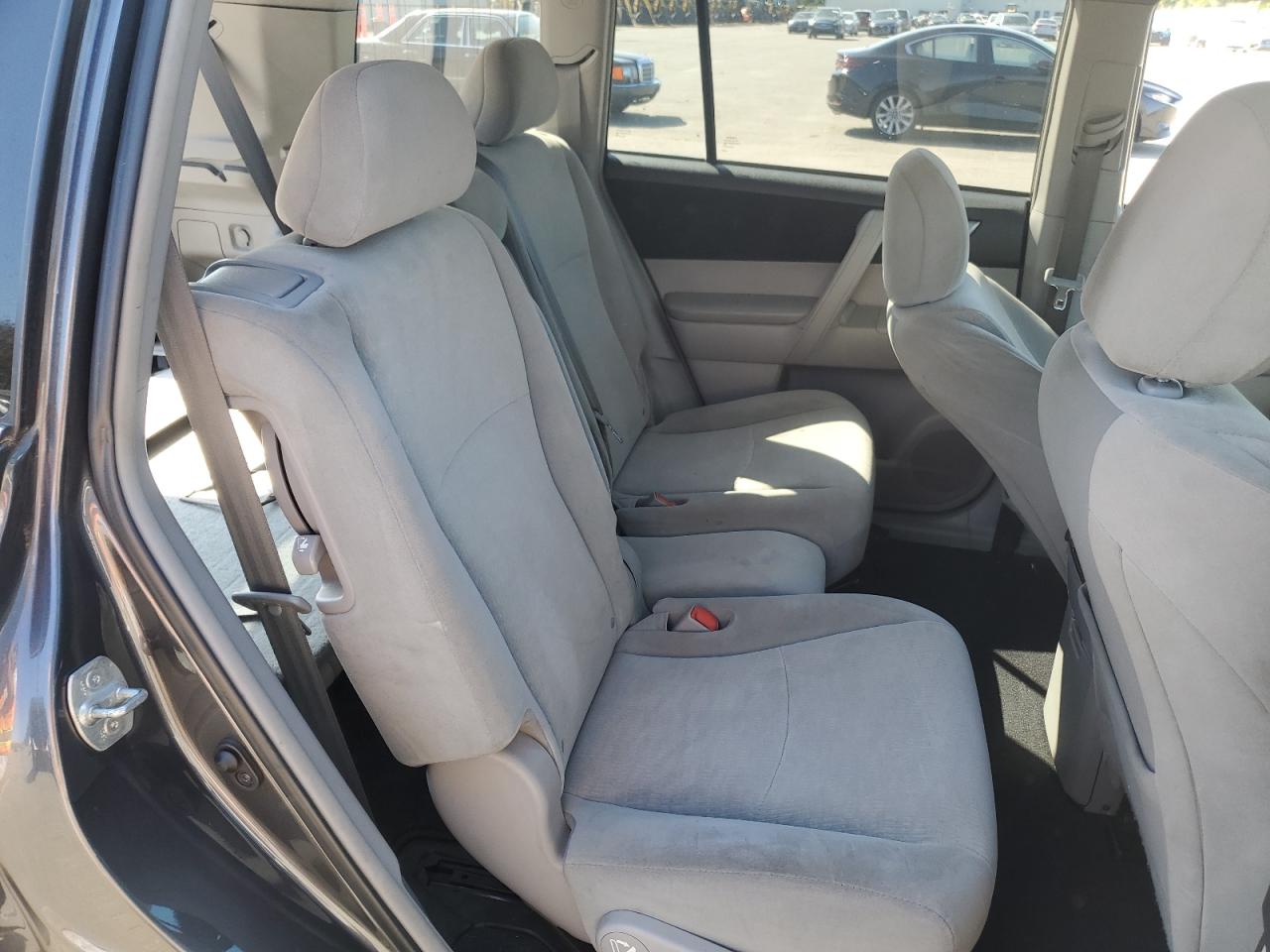 2012 Toyota Highlander Base VIN: 5TDBK3EH4CS124888 Lot: 66248654