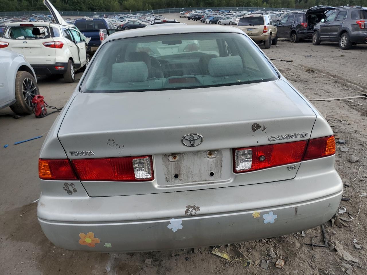 2001 Toyota Camry Le VIN: 4T1BF22KX1U126048 Lot: 69193894