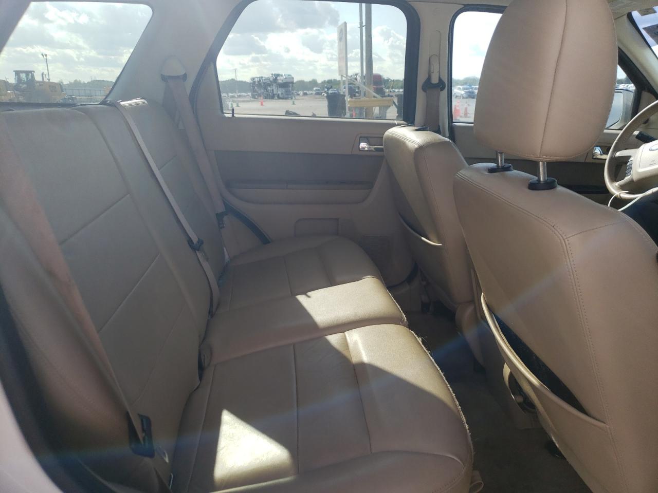 2011 Ford Escape Limited VIN: 1FMCU9EG6BKB70233 Lot: 67830674