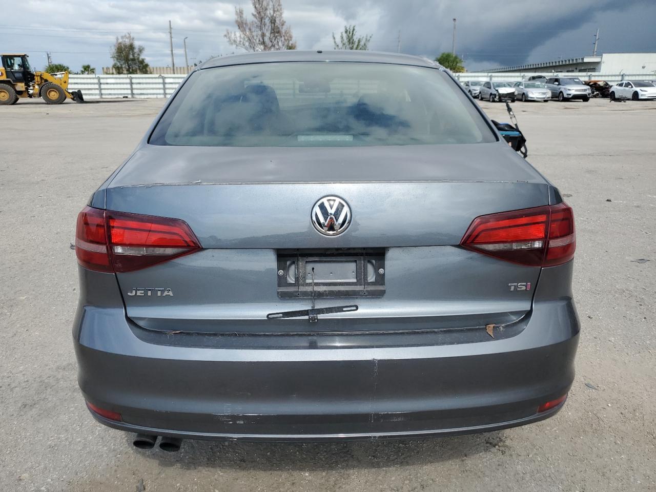 2018 Volkswagen Jetta S VIN: 3VW2B7AJ9JM261688 Lot: 67696444