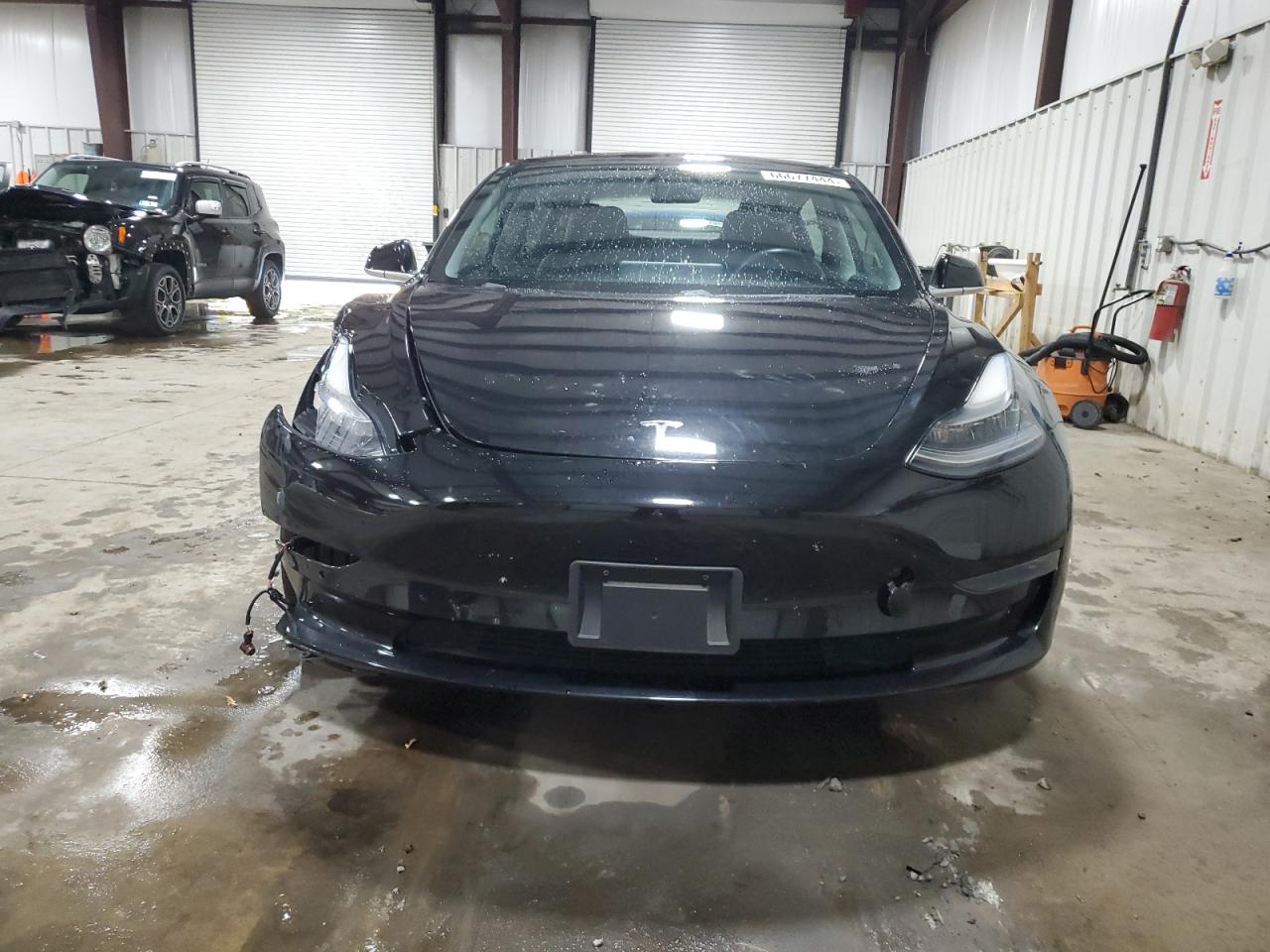 VIN 5YJ3E1EA8JF036222 2018 TESLA MODEL 3 no.5