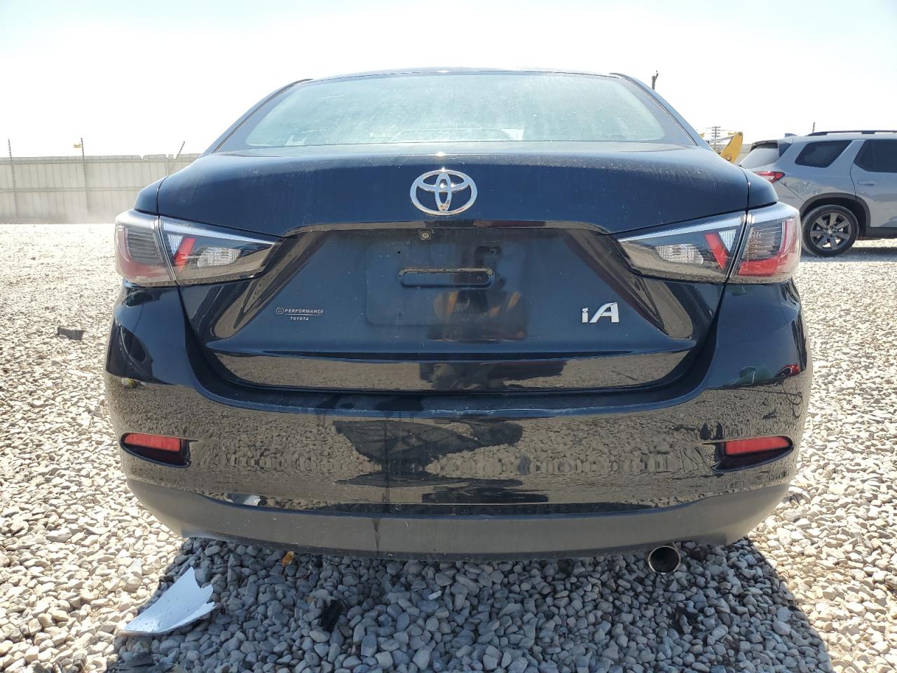 2018 Toyota Yaris Ia VIN: 3MYDLBYV1JY306301 Lot: 65959844