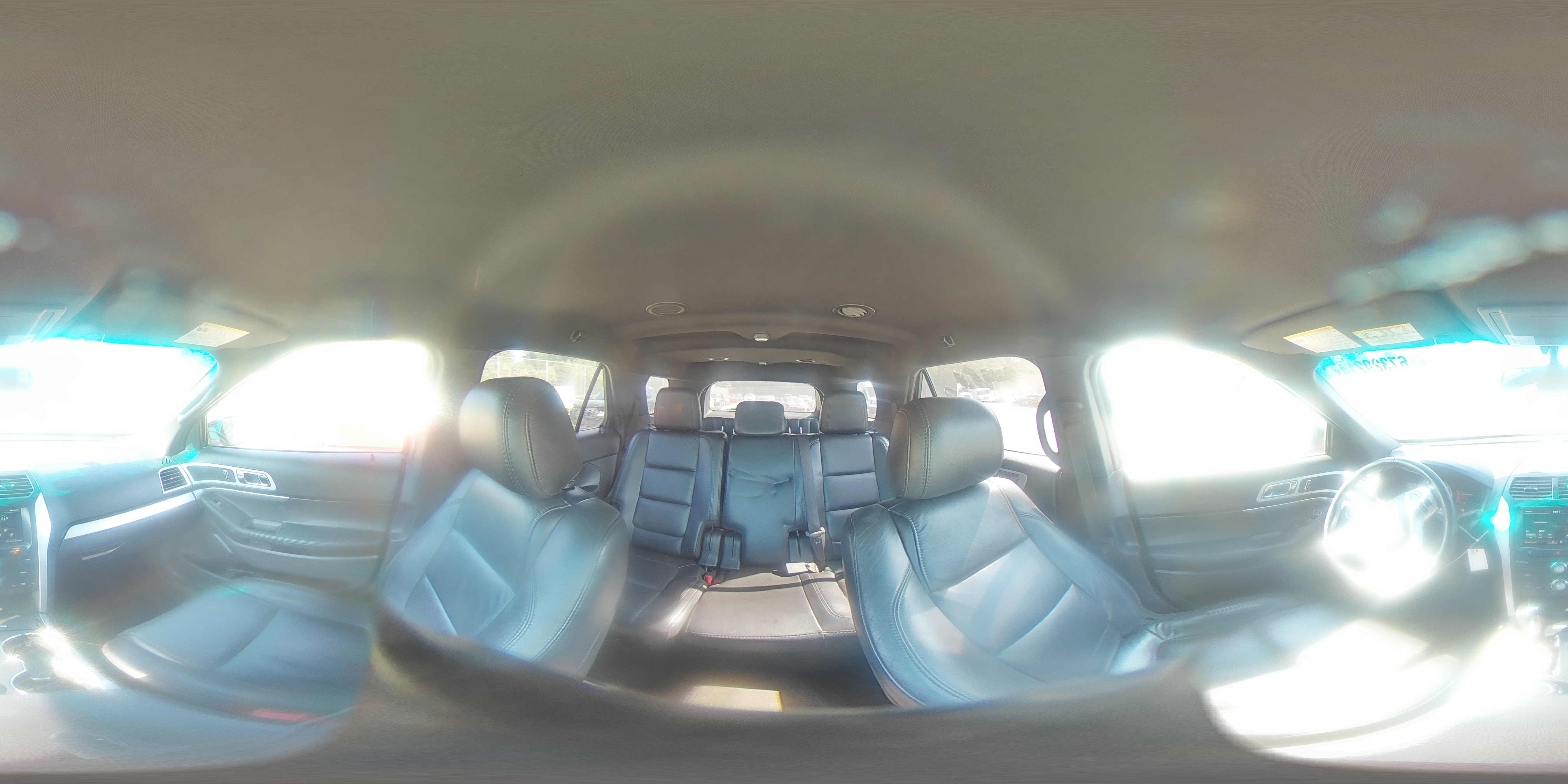 2015 Ford Explorer - Image 14