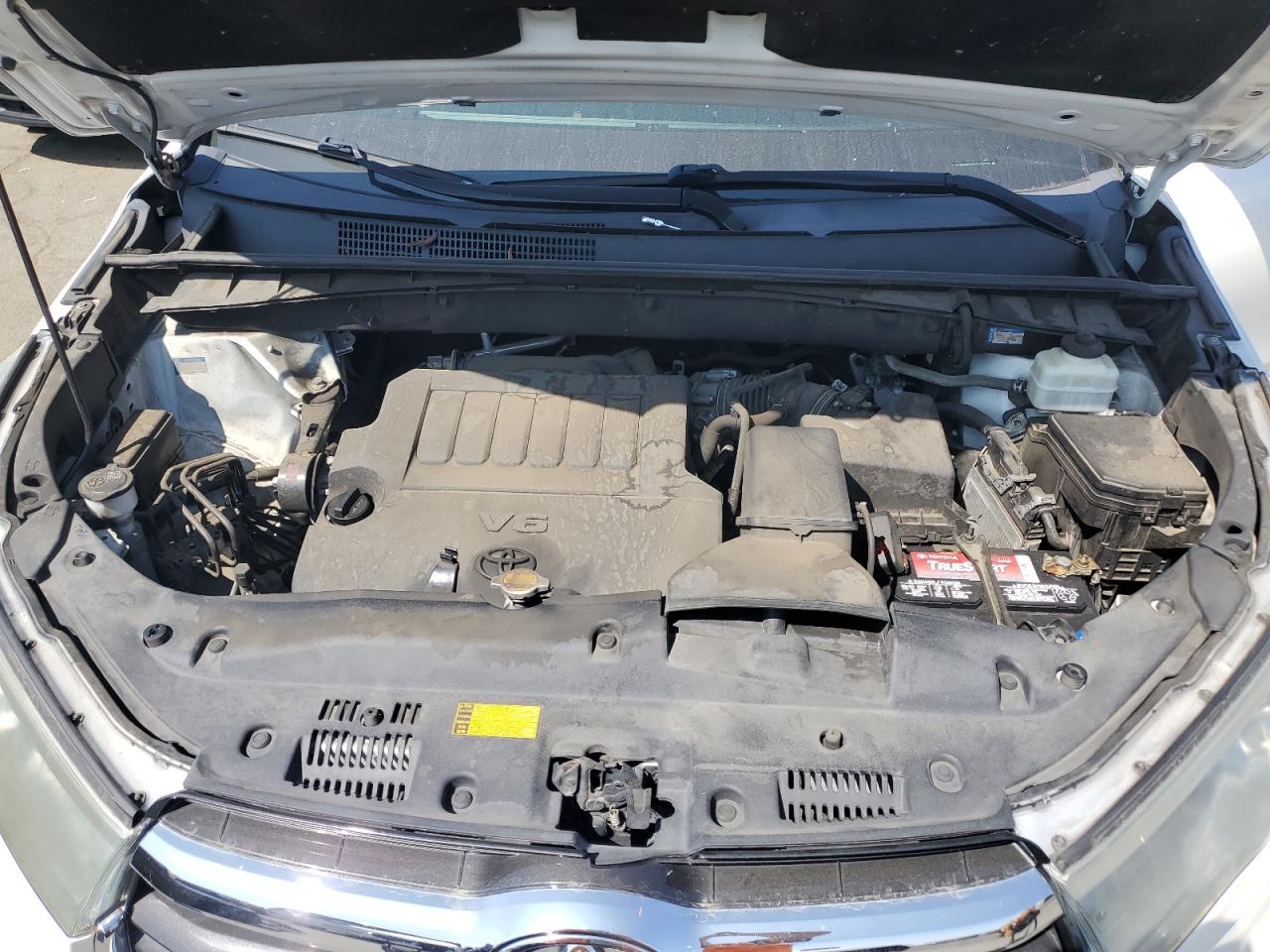 2015 Toyota Highlander Le VIN: 5TDBKRFH2FS132039 Lot: 68142214