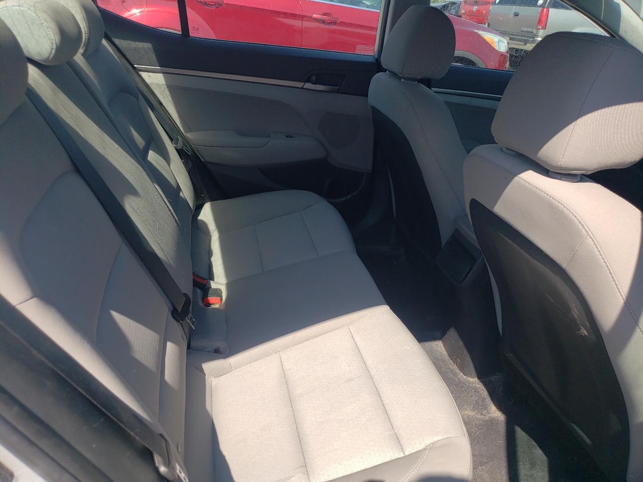 2017 Hyundai Elantra Se VIN: 5NPD74LF2HH111717 Lot: 69315854