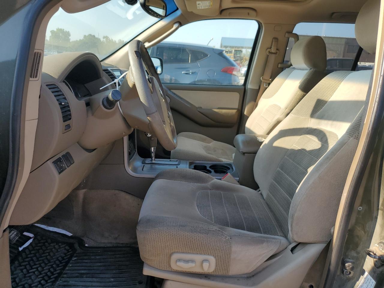 2005 Nissan Pathfinder Le VIN: 5N1AR18W55C705421 Lot: 65996354