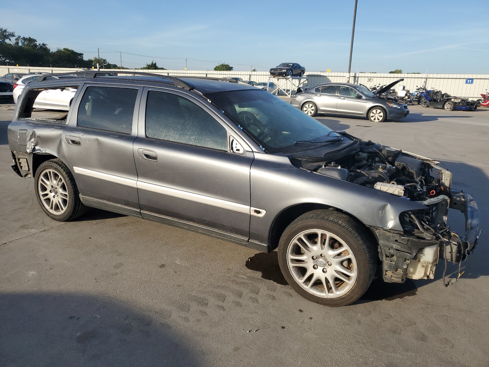 YV1SW59V642369551 2004 Volvo V70 Fwd