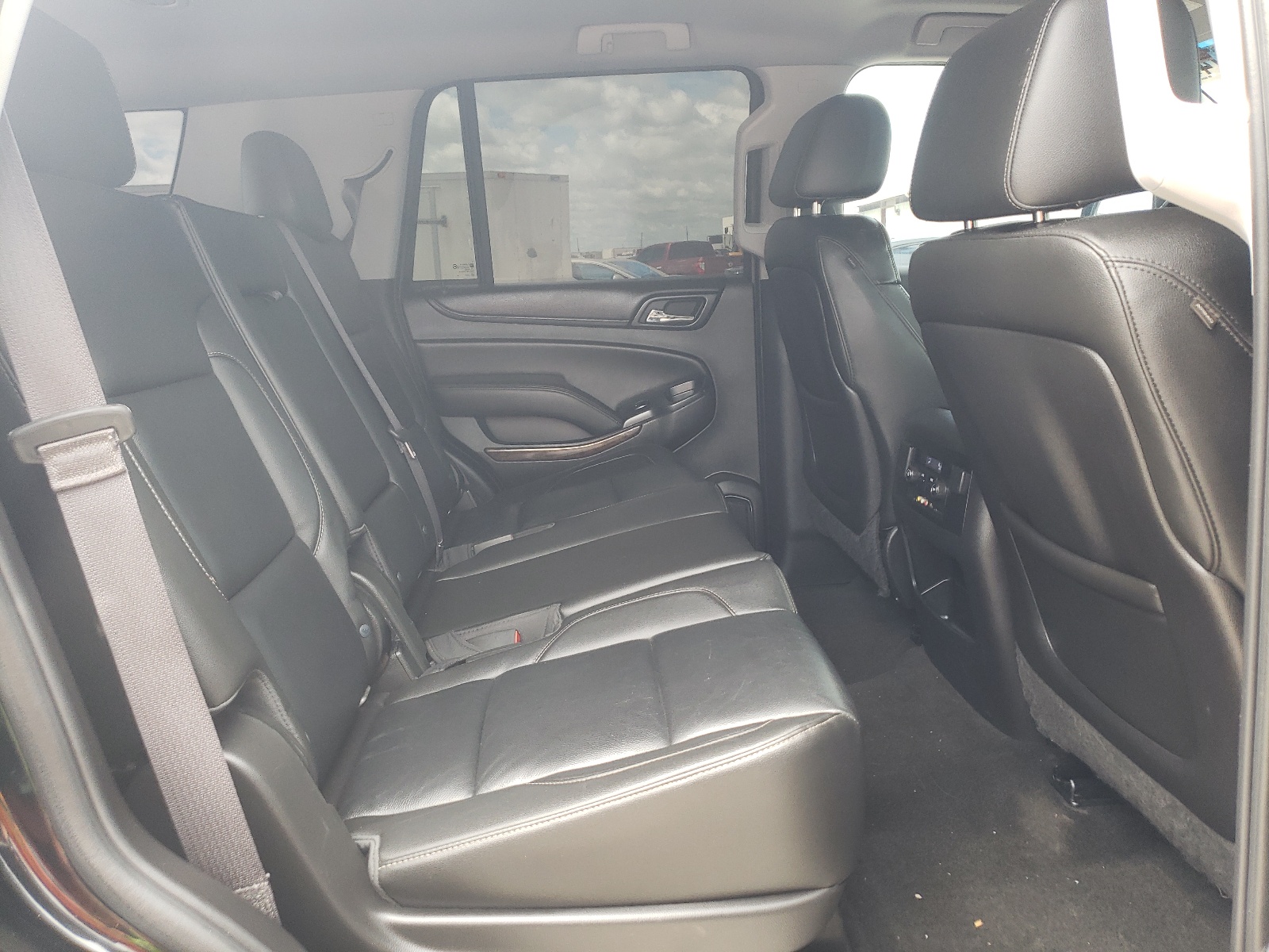 1GNSCBKCXFR646046 2015 Chevrolet Tahoe C1500 Lt