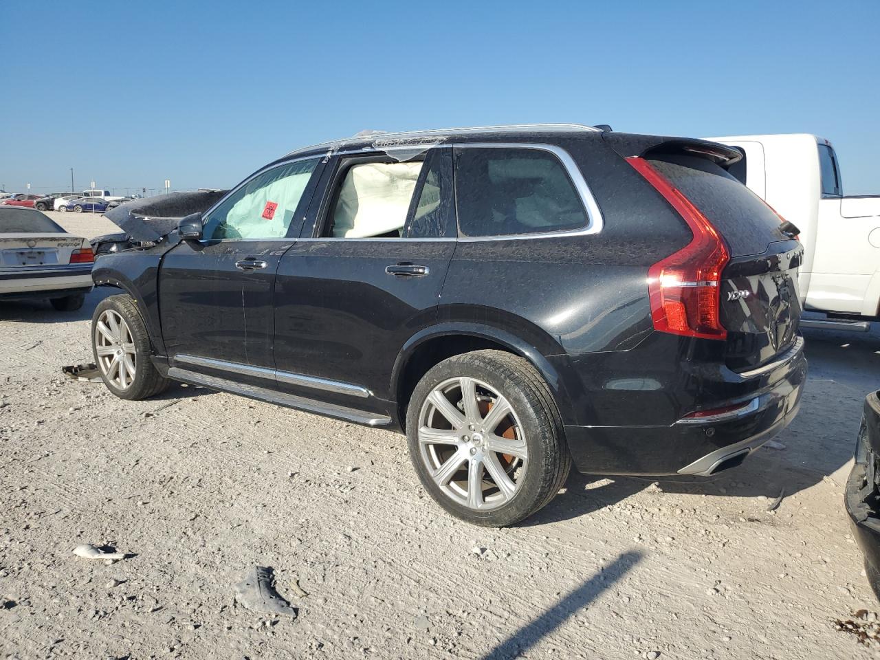 YV4A22PL9K1423437 2019 VOLVO XC90 - Image 2