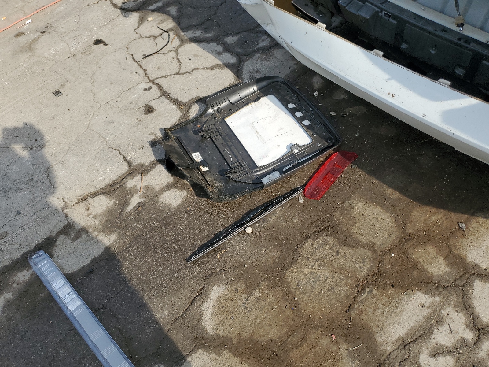 2C3CDYAG6CH268681 2012 Dodge Challenger Sxt