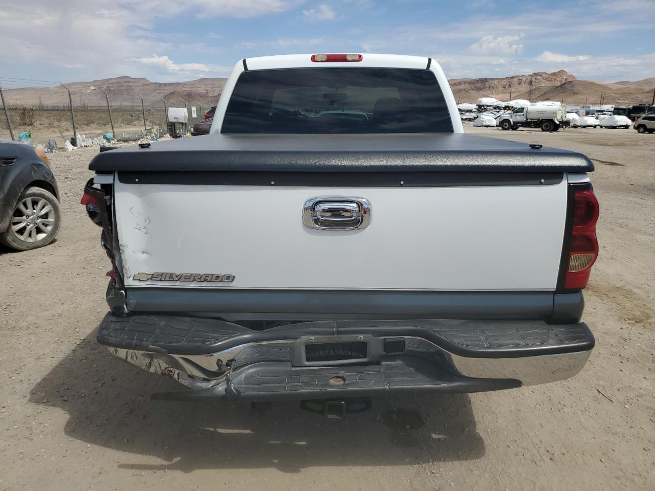 2007 Chevrolet Silverado C1500 Classic Crew Cab VIN: 2GCEC13VX71106268 Lot: 69798684