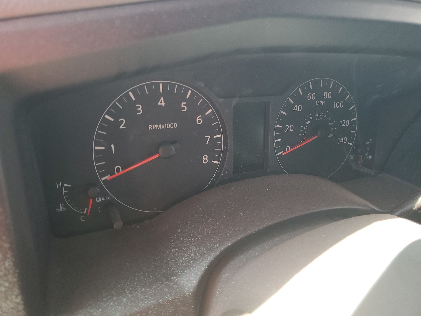 1N6BF0LY4CN101975 2012 Nissan Nv 2500