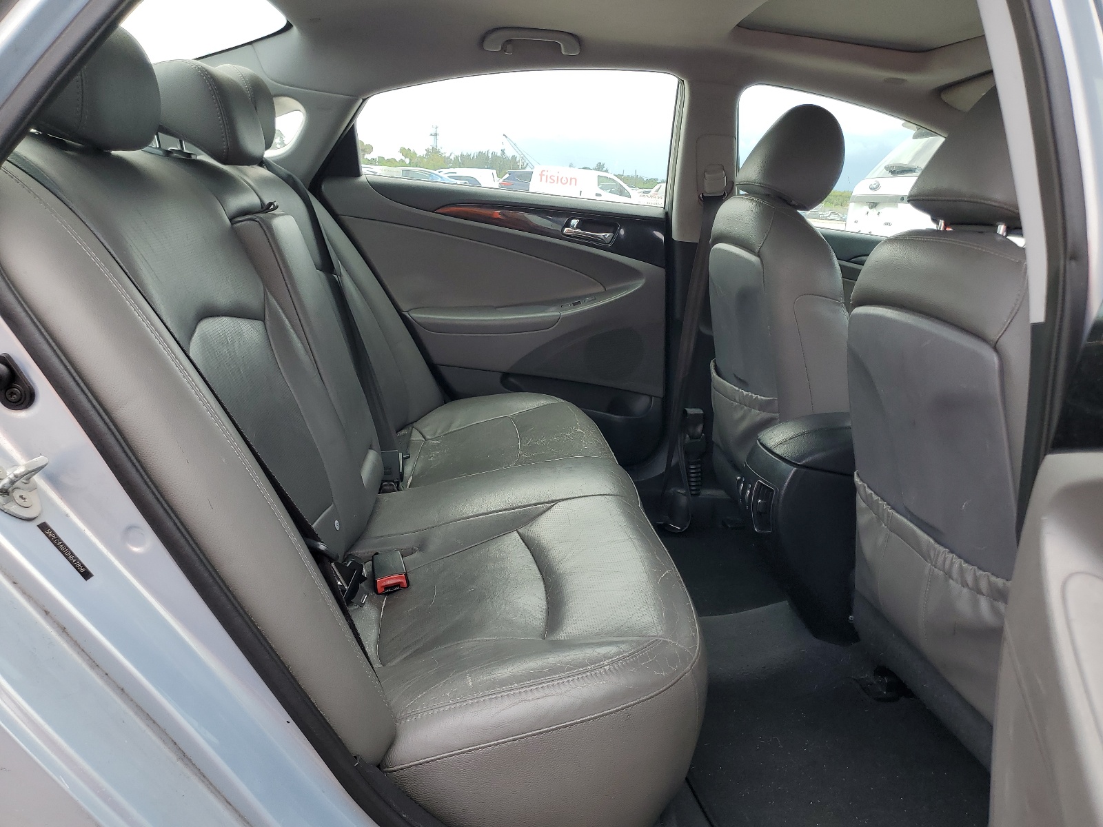 5NPEC4AB1DH647858 2013 Hyundai Sonata Se