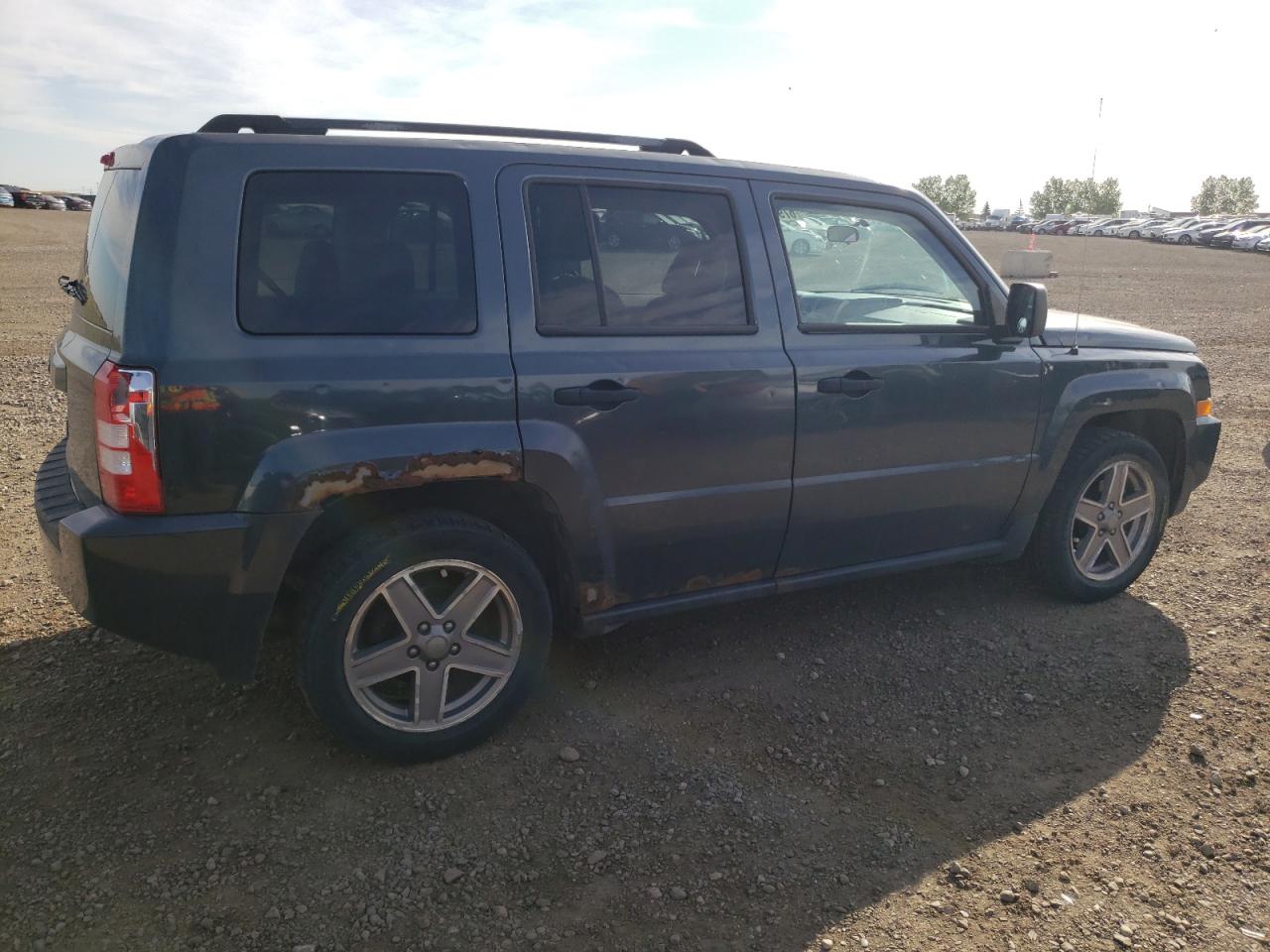 2007 Jeep Liberty (Patriot) - Image 3
