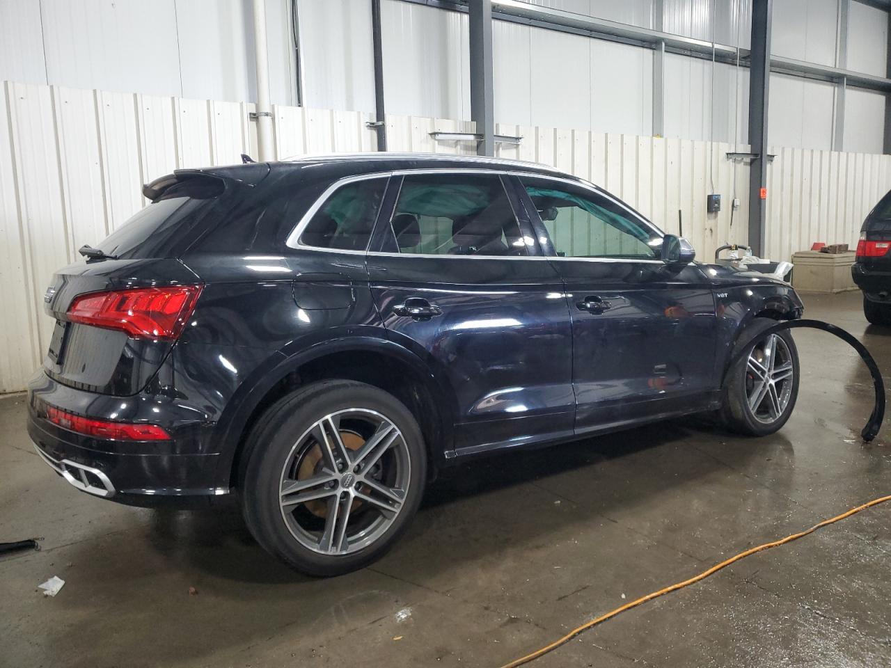 VIN WA1A4AFY7J2200661 2018 AUDI SQ5 no.3