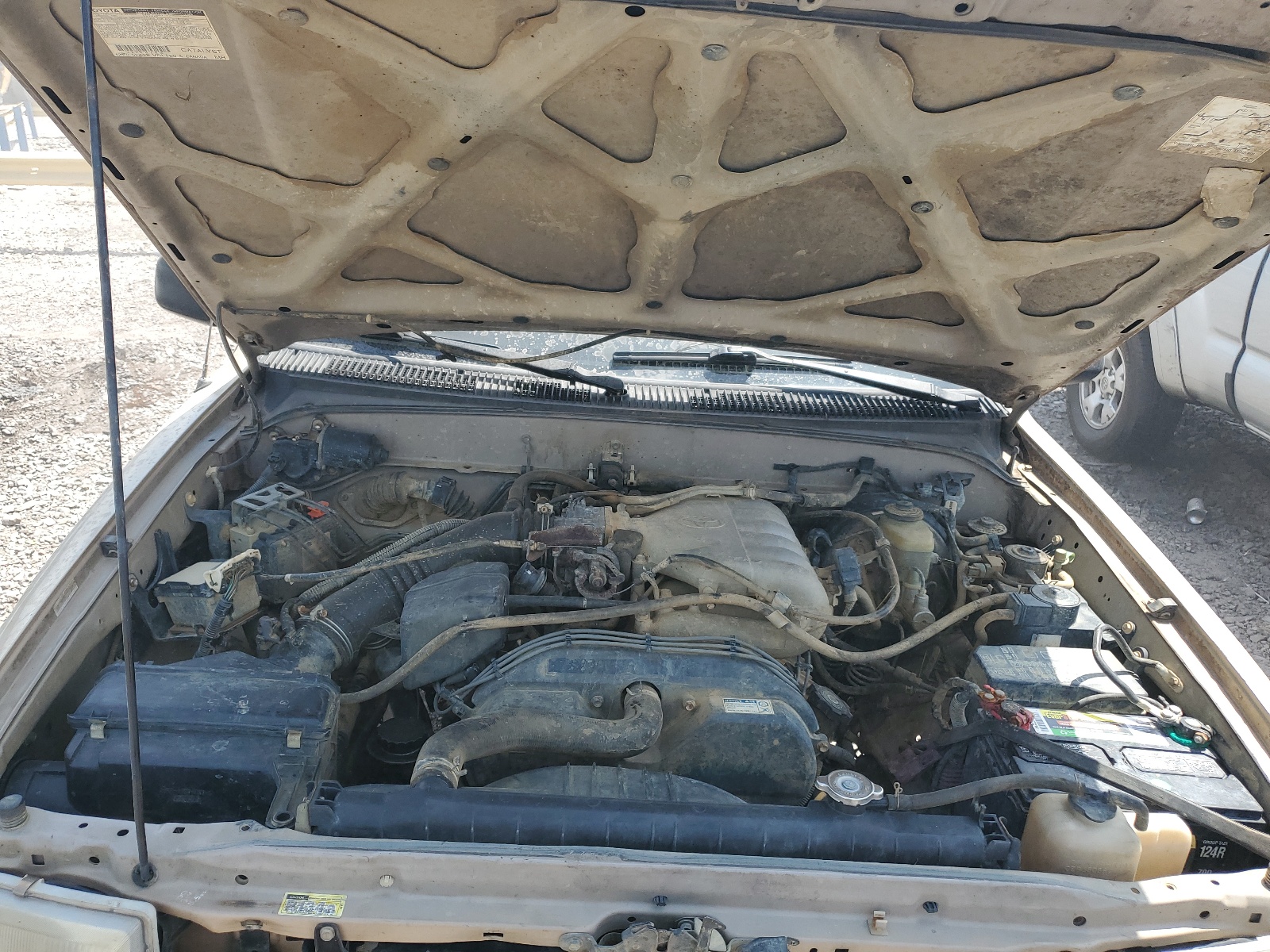 4TAWN72N8YZ586639 2000 Toyota Tacoma Xtracab