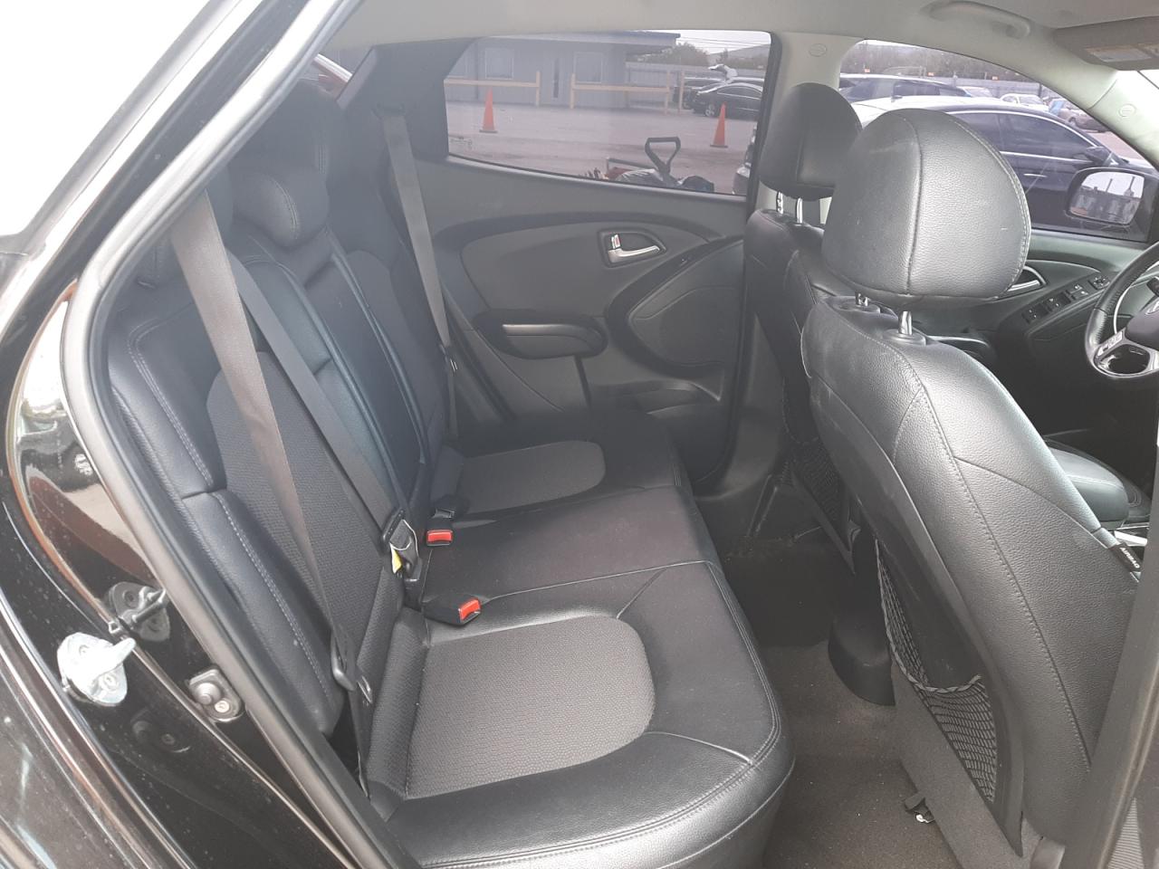 2012 Hyundai Tucson - Image 10