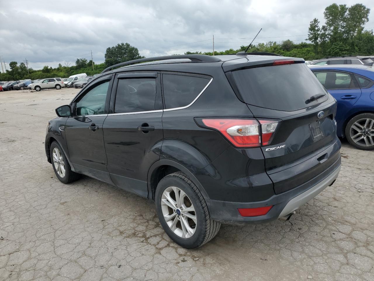 1FMCU0GD7JUB46475 2018 FORD ESCAPE - Image 2