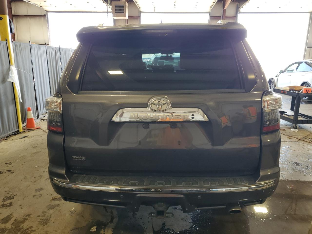 JTEBU5JR7J5580757 2018 Toyota 4Runner Sr5/Sr5 Premium