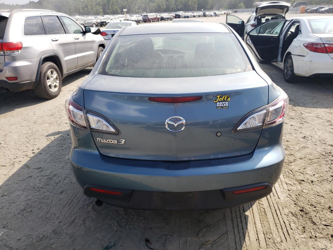 JM1BL1SF0A1346438 2010 Mazda 3 I