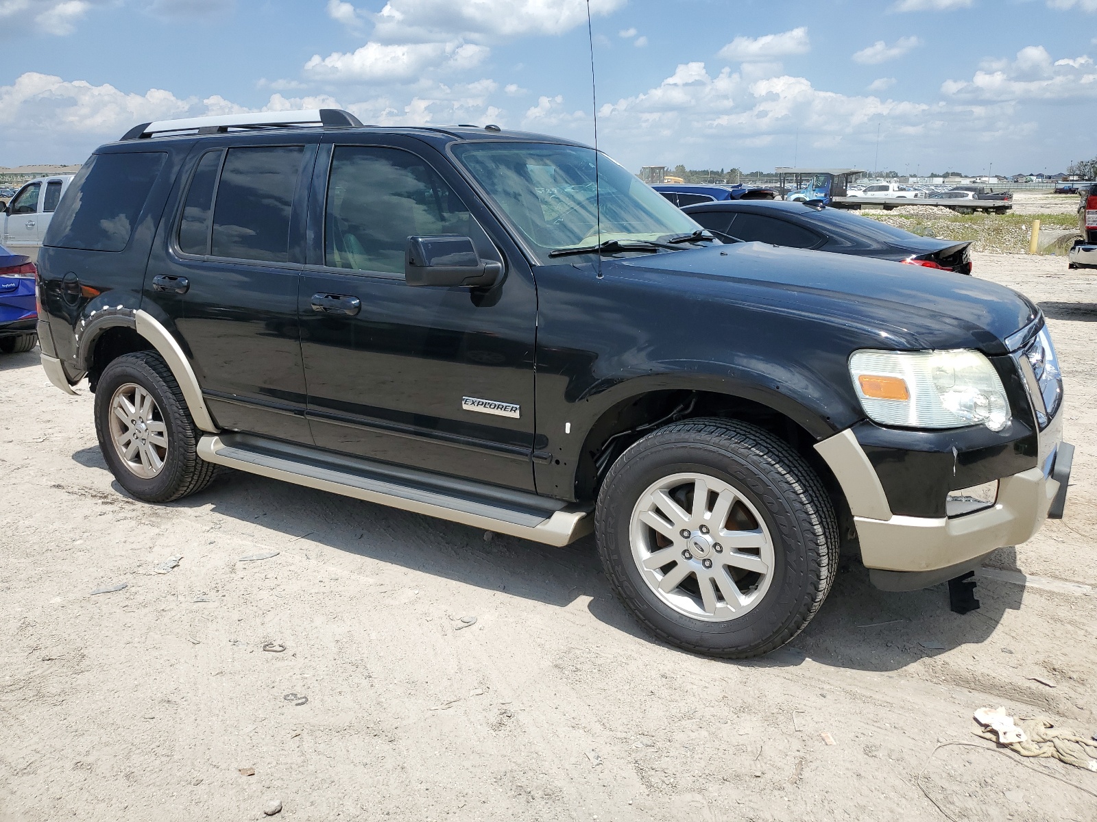 1FMEU64E36UB32976 2006 Ford Explorer Eddie Bauer