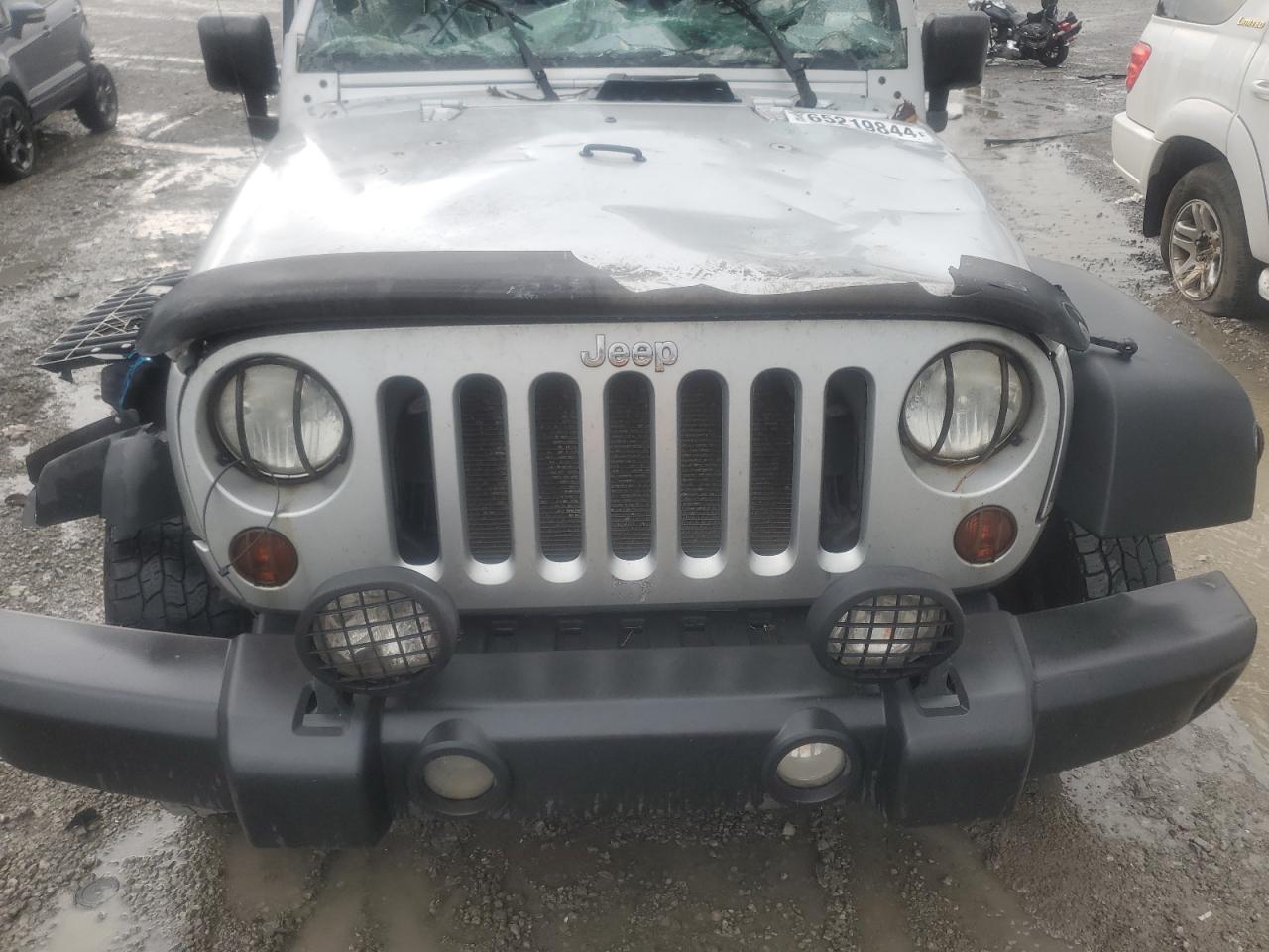 2010 Jeep Wrangler Sport VIN: 1J4AA2D14AL192565 Lot: 65219844