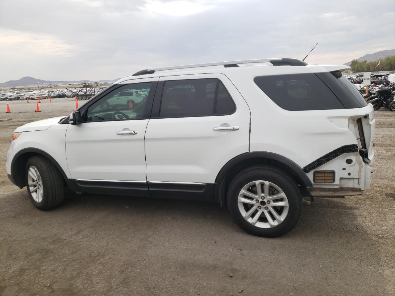 VIN 1FM5K7D85FGC69633 2015 FORD EXPLORER no.2