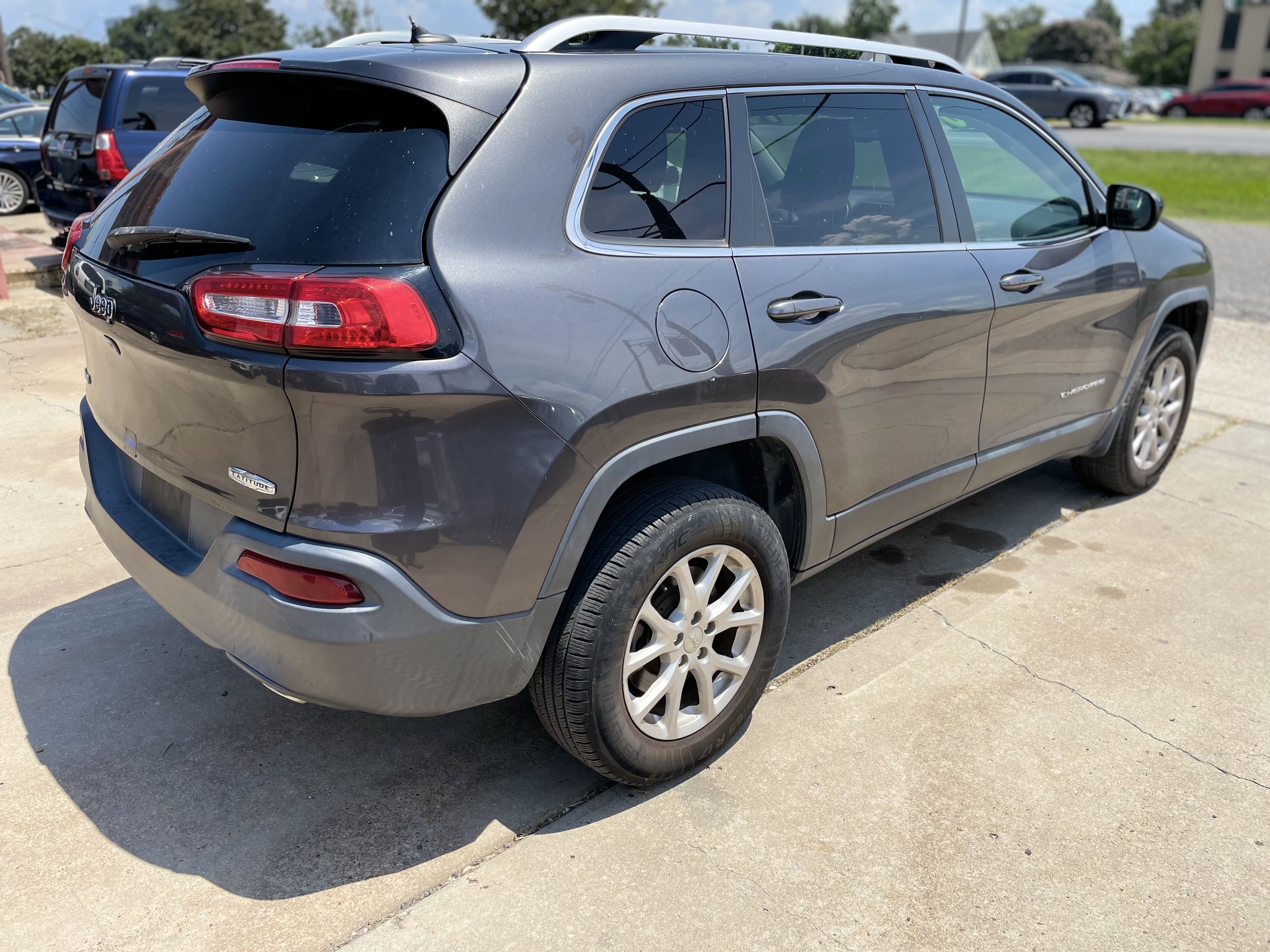 2014 Jeep Cherokee Latitude vin: 1C4PJMCS0EW298764